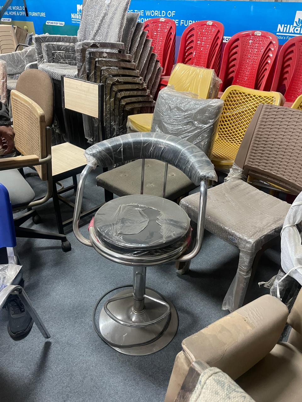 LABORATARY WORKIN STOOL